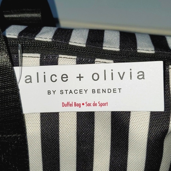 NWT Alice + Olivia Duffle Bag - Picture 3 of 14